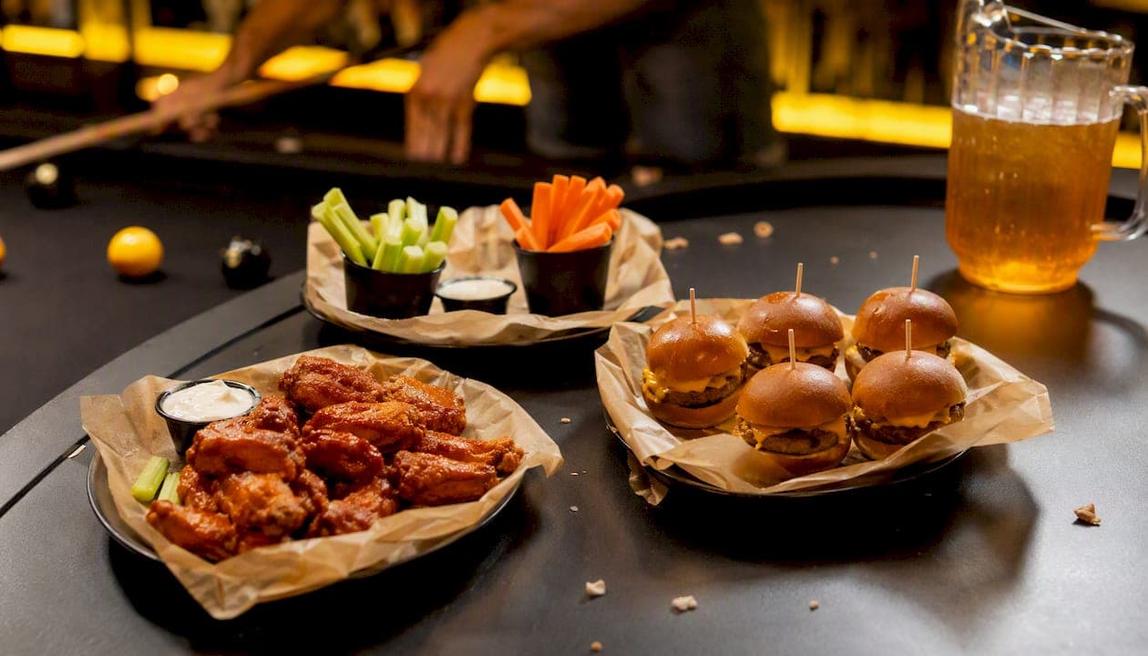 The Best Snacks for Pool Night at a Billiards Venue